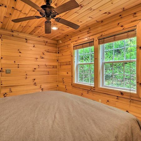 Cozy Boone Cabin With Deck Close To Downtown! Eksteriør billede