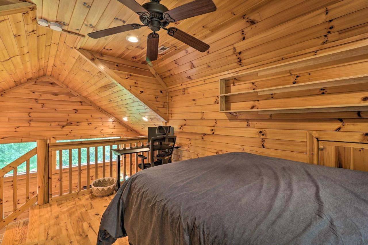 Cozy Boone Cabin With Deck Close To Downtown! Eksteriør billede
